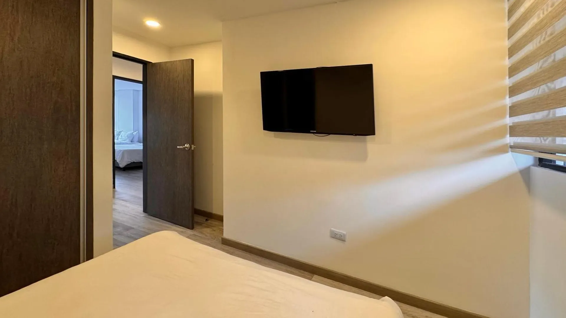 Lejlighed Amplio Iluminado Comodo, 3 Habitaciones Internet Bogotá